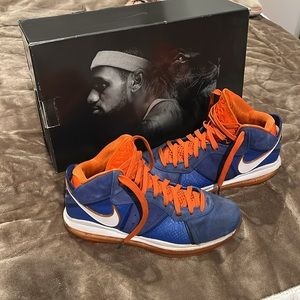 Mens Nike basketball shoes